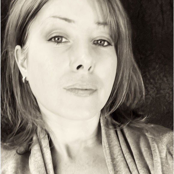 Meet your posher! - Picture 1 of 2